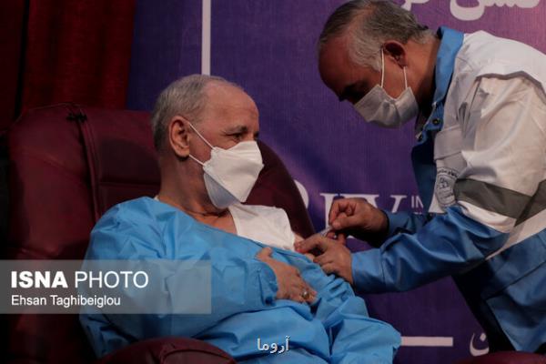 تزریق واكسن كرونا در مرحله بالینی به معاون رئیس جمهور در زنجان