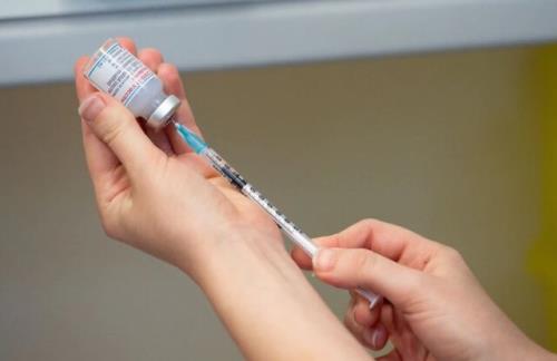 تفاوت های واکسن کووید در مردان و زنان