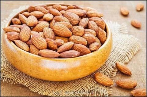مصرف بادام باعث بهبود كلسترول می گردد